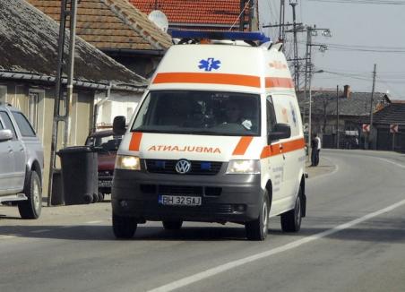 Un bărbat din Tileagd a murit călcat de maşina Ambulanţei în acţiune